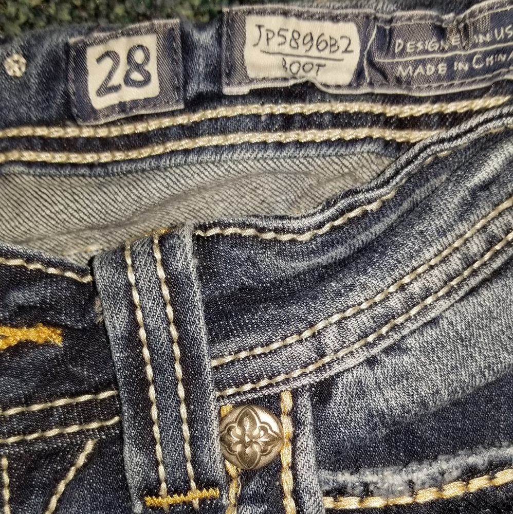 Miss Me ,Boot Jeans - Picture 2 of 8